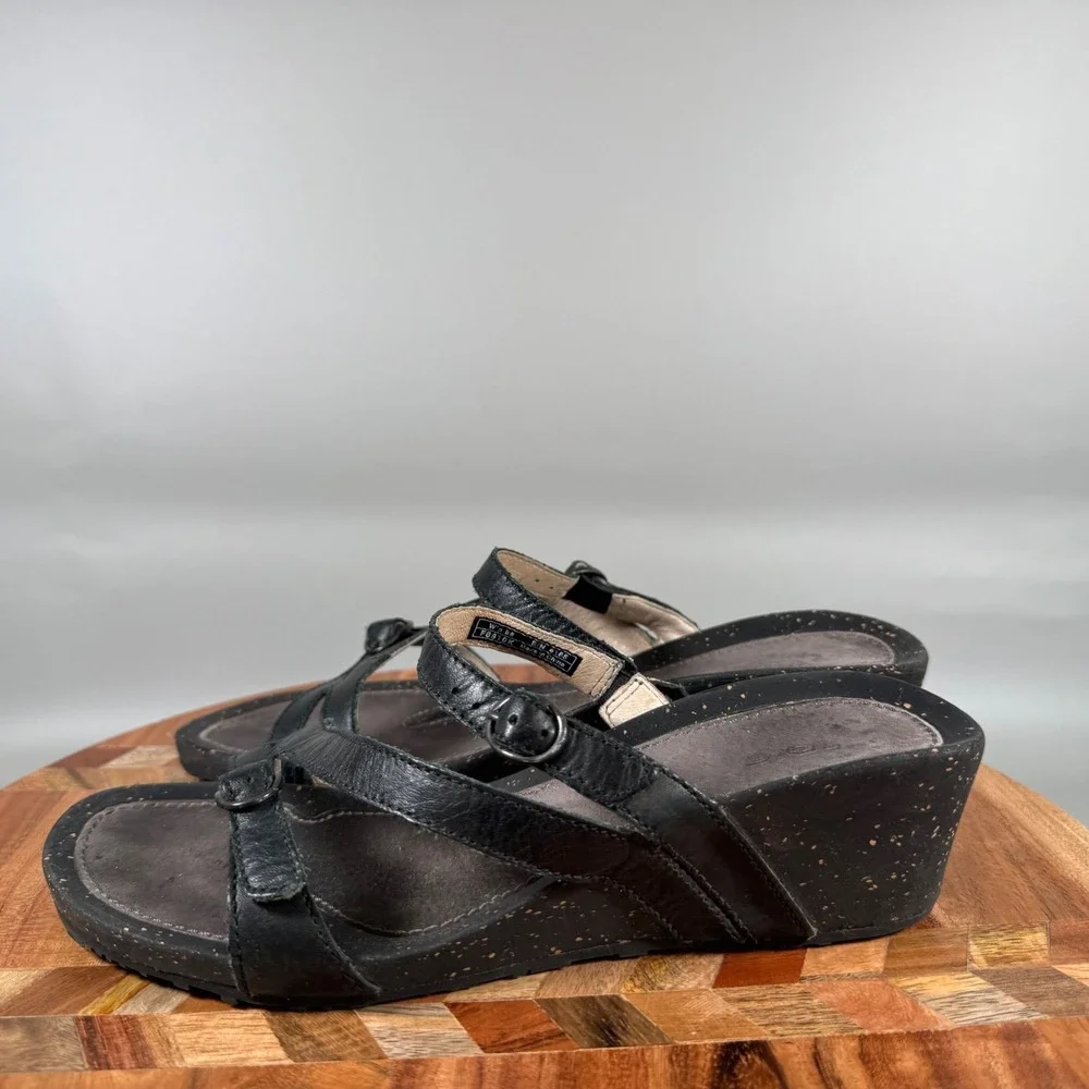 Teva‎ F8810K Womens Black Leather Strappy Wedge Sandals Size 8 Boho Comfort